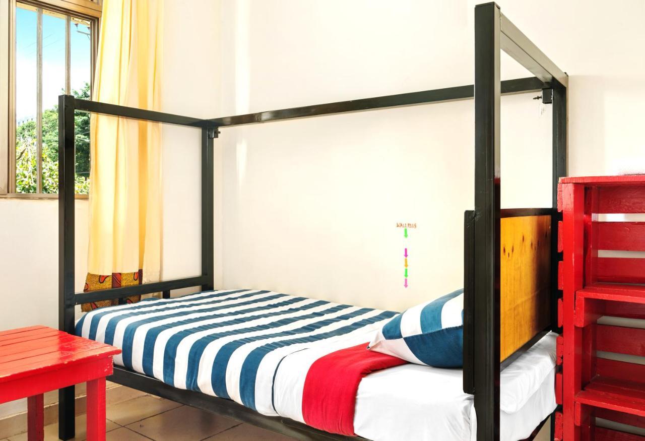 Bushpig Backpackers Hostel Kampala Bagian luar foto